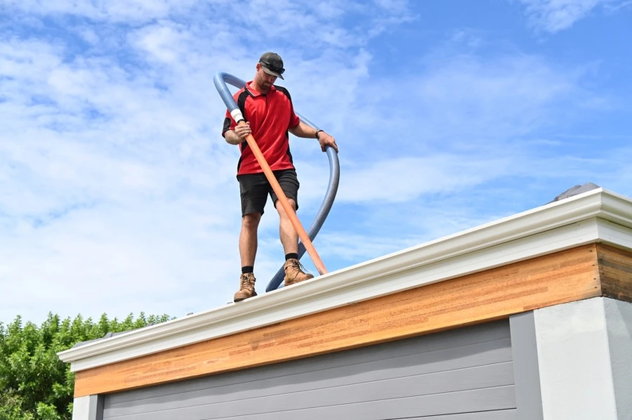 Professional Gutter Cleaning Services Reseda CA Professional Gutter Cleaning Services Reseda CA